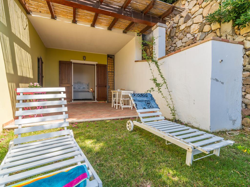 Ollastu Apartments Villasimius Bagian luar foto
